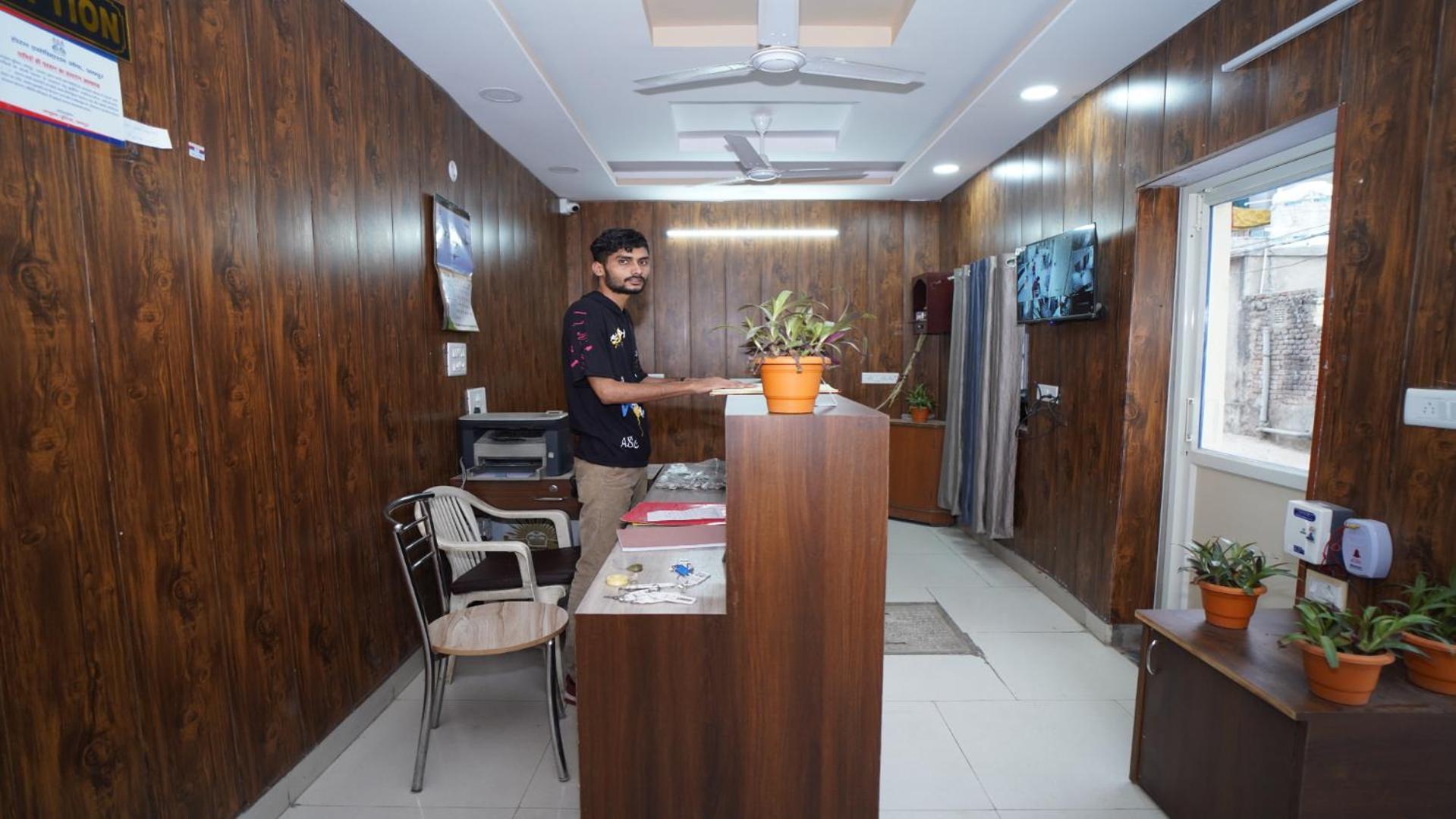 Hotel Apoorv - Near Jaipur Railway Station Eksteriør billede